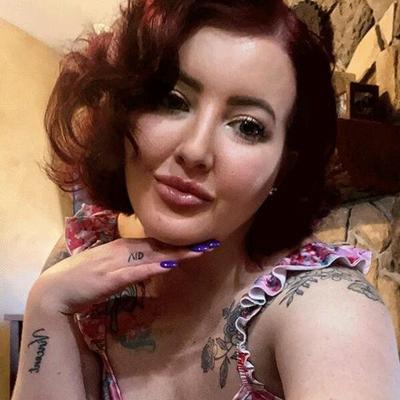 Leeleezilla Big Ass Big Tits Rothaarige Sexy MILF Gemischte heiße Fotos