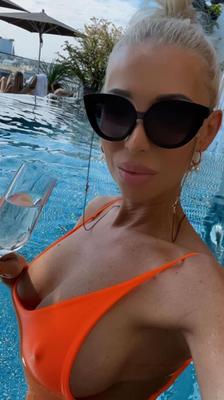 POLISH SEXY DRESSED AMATEUR SLUTS