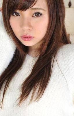 Yuki Mihane, também conhecida como Erina Fujimoto, deusa japonesa do marshmallow