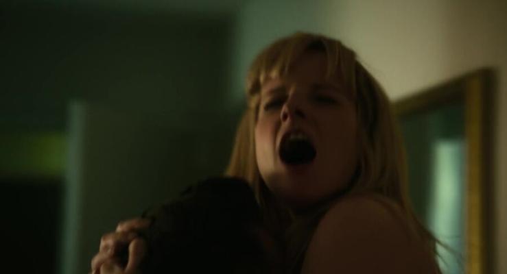 Melissa Rauch nua no Bronze