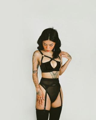 Megan gothique .i.