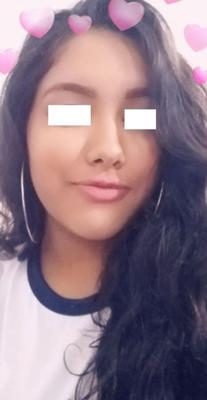 hermosa joven latina gruesa
