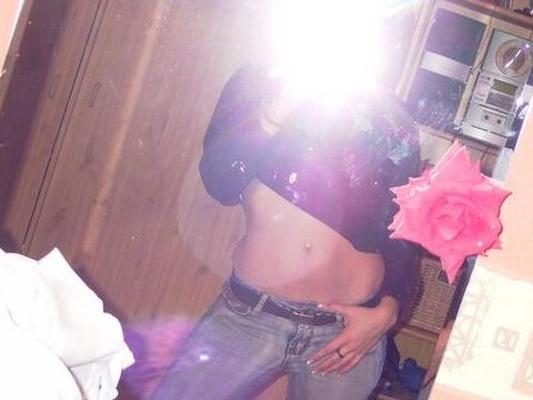 Wichsvorlage Bekannte Jasmine fuer mehr oder infos PM me