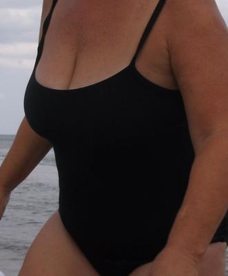 Frau am Strand