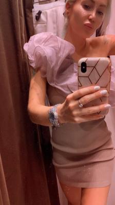 Giglian, um italiano MILF P.