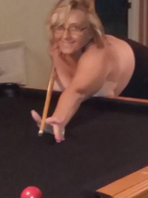 TammyDD playing pool