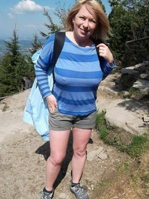 Peituda Madura Milf Sam