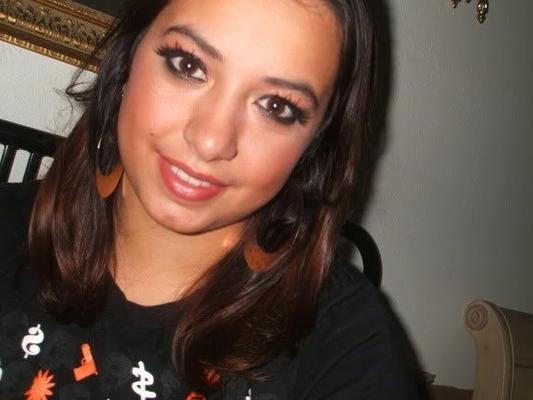 Cassie Une Latina Exposée