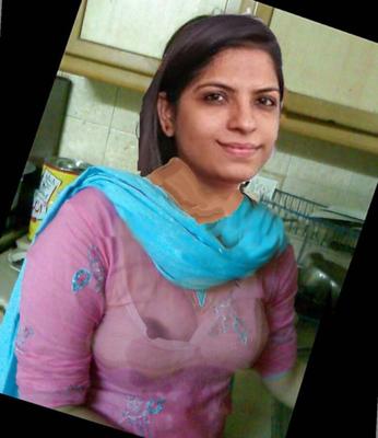 インドの女の子は乳首を見せたがる