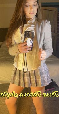 Tessa Takes a Selfie
