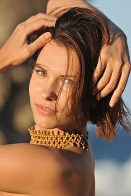 Suzanna A – Naezo