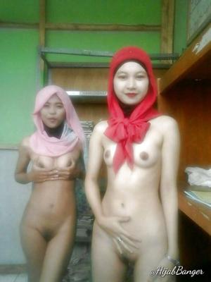Malaio hijab turbante peitos adolescentes buceta meme sou
