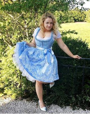 Wichsvorlagen im Dirndl
