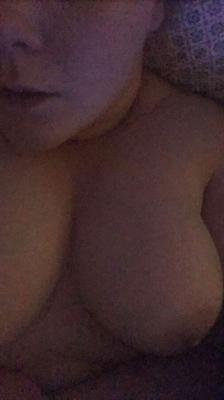 Juste une petite salope, c'est moi :)