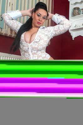 Anastasia Lux - tirando seu corpo branco