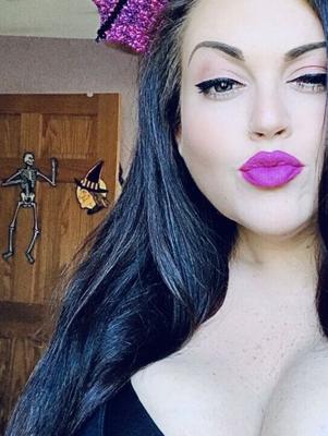 GIANT BOOBS - ALEXA
