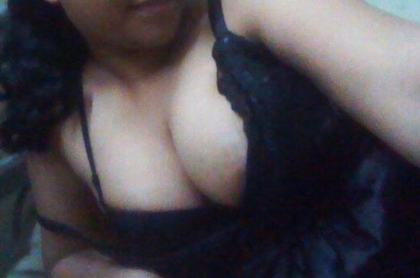 Swinger Hotwife exposta, vazada pelo marido, ela não
