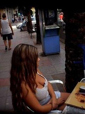 НАТУРАЛЬНАЯ ГРУДАСТАЯ ДЕВУШКА