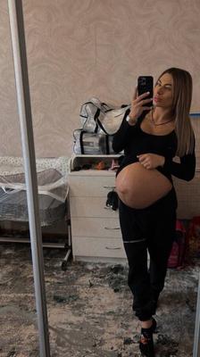 HORNY Preggo babe