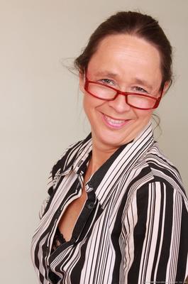 Josie Posie hairy MILF  - black stockings and suspenders