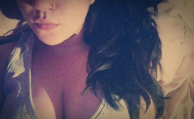 Selfie Girl�s Nudes And Masturbation