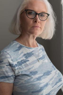 Heiße MILF Shannon Leica
