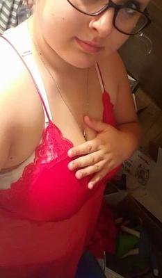 Vollbusige Amy