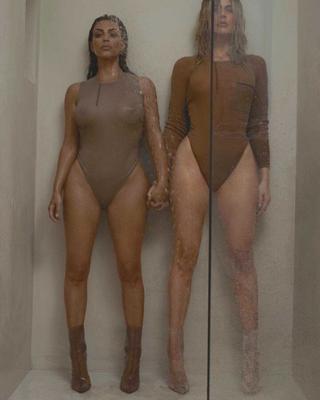 Kim y Khloe Kardashian - Putas de la ducha