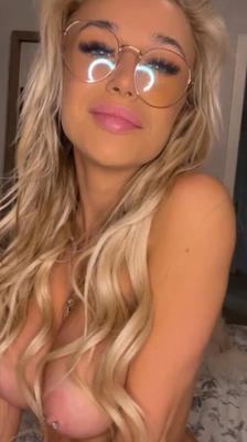 Nice big tits mom with glasses