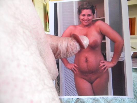 KinkywifeKay recebe uma homenagem de gozada ;-)