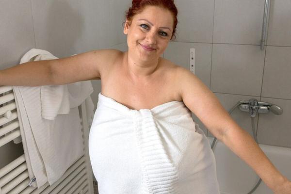 OMGBigBoobs Sinead - Big Boobs BBW Ginger (x49) - 1600px