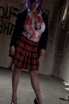 Zombi de tetas grandes