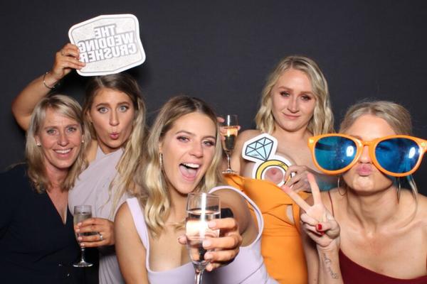 Fotokabine, große Titten blinken