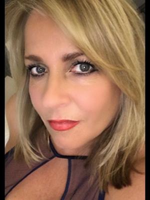 Lilly, sexy Reino Unido MILF Puta