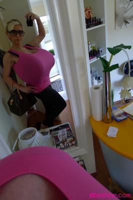 Giant Tits Blonde Beshine At The manicure