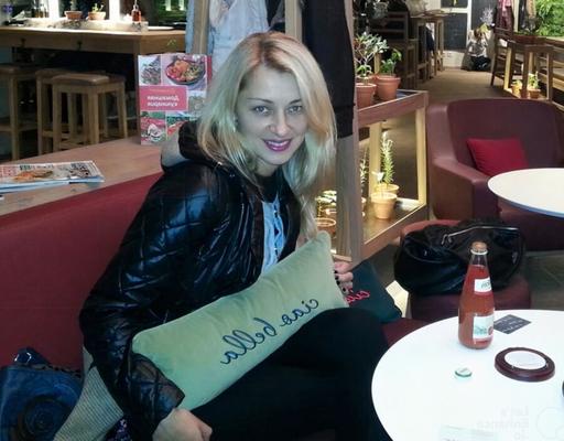 Avant à Kiev et à Los Angeles - Iryna d'Ukraine