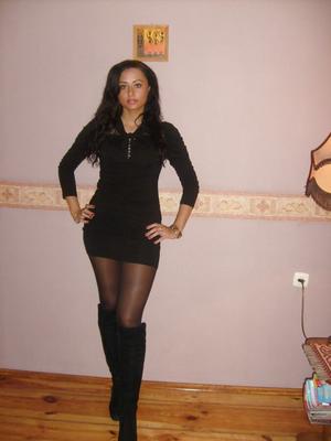 Hot Arab Slut with Excellent Tits