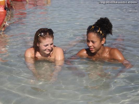 Amber e Beth de férias