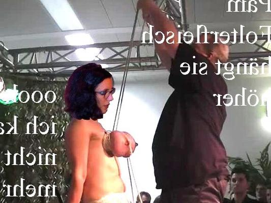 Pam big Tit Trentenaire fétiche sexe anal torture extrême