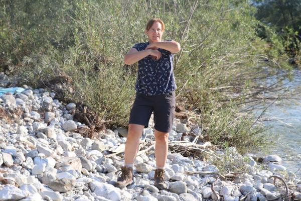 Deutsche MILF Susanne an der Isar
