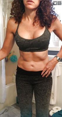 HARTER SEXY KÖRPER GRIECHISCHE MILF-FRAU HEISS
