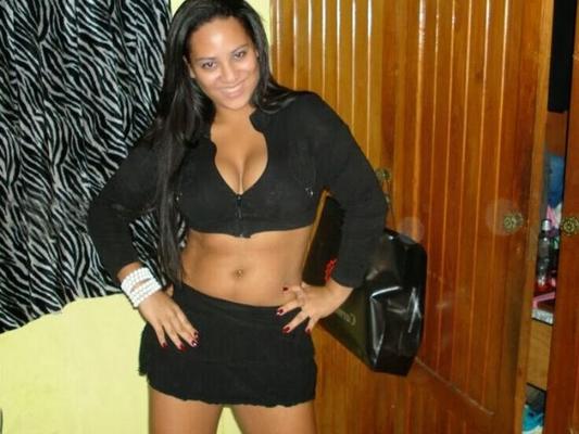 LUANA - VOLLBUSIGE LATINO