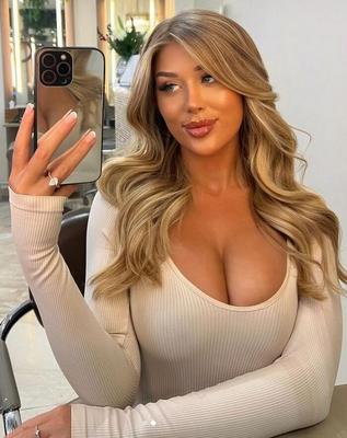 BIG TITS SELFIE PRINCESS Bimbo Selfpic Selfshot Teen Slut #672