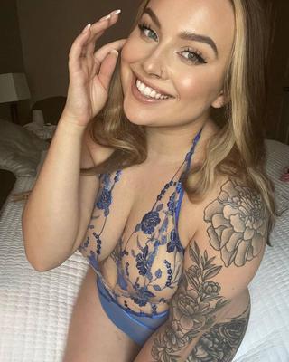 Ashlee   Thicc Chav Babe 