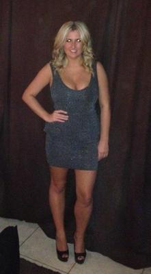 Belle blonde aux gros seins