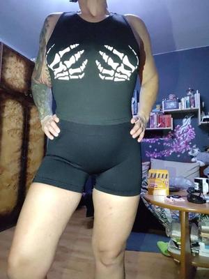 sexy Gothic-Chic-Selfies