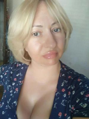 Vollbusige Russin 3