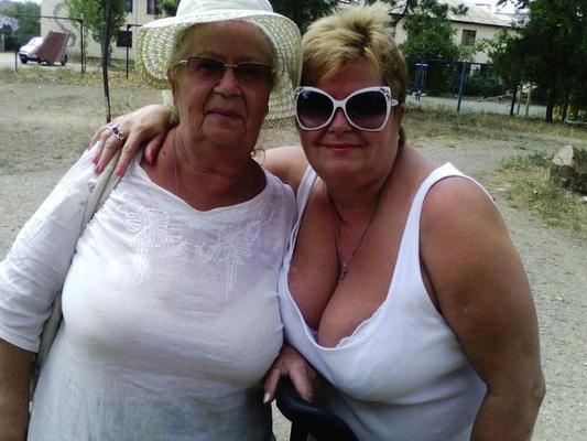 Mamies Aide-moi à choisir, je n'arrive pas à décider