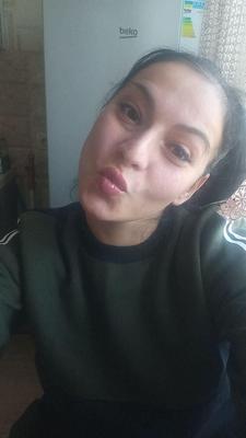Milana ukrainische Freundin