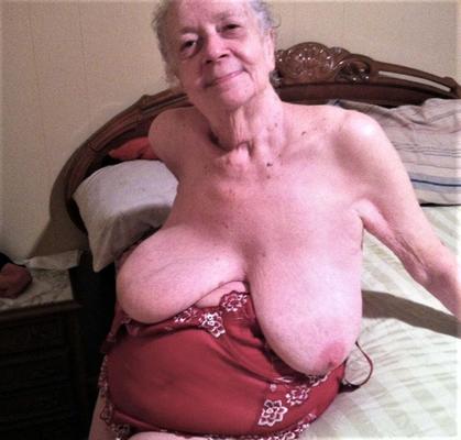 Confession Ils baisent Old Grans mais je me branle avec eux